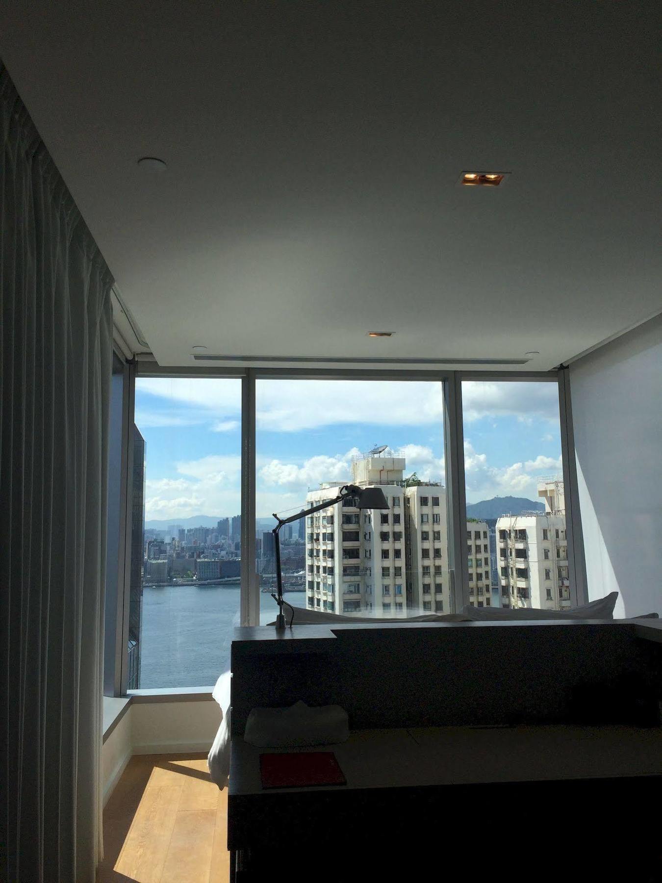 Twenty One Whitfield Aparthotel Hong Kong Exterior photo